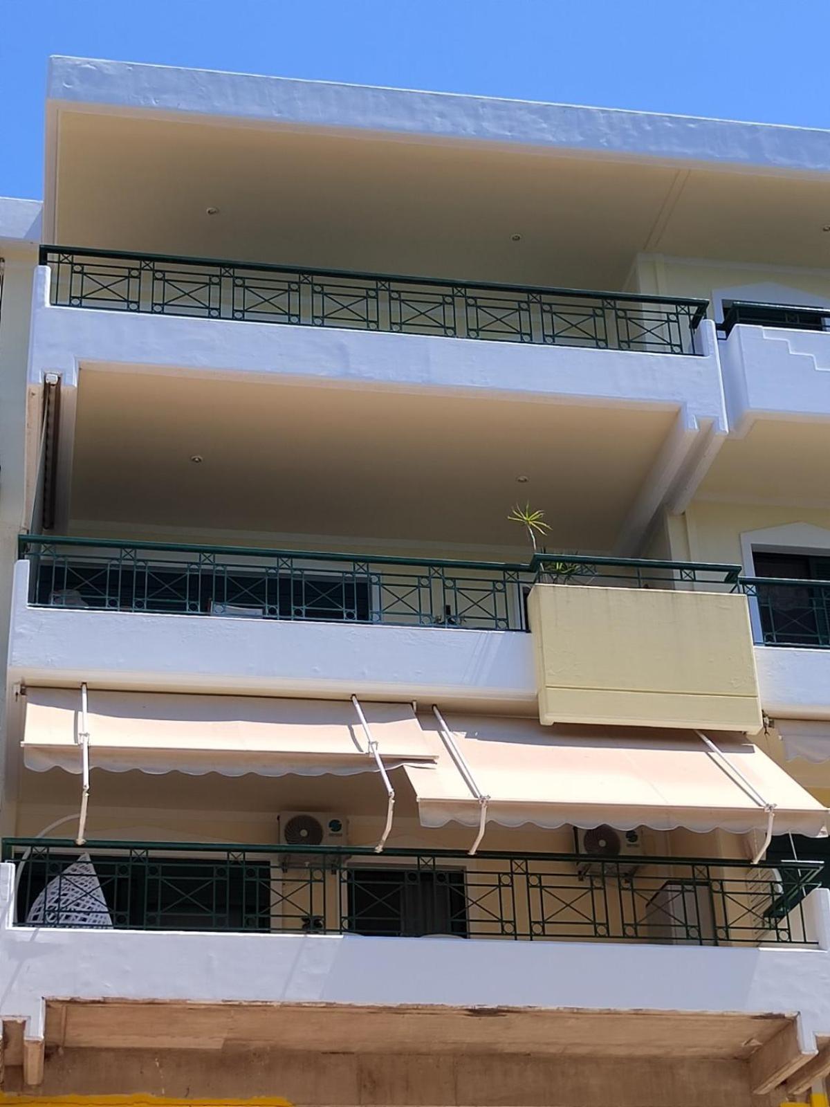 The Cozy Seaside Apartment Nafpaktos Exterior foto